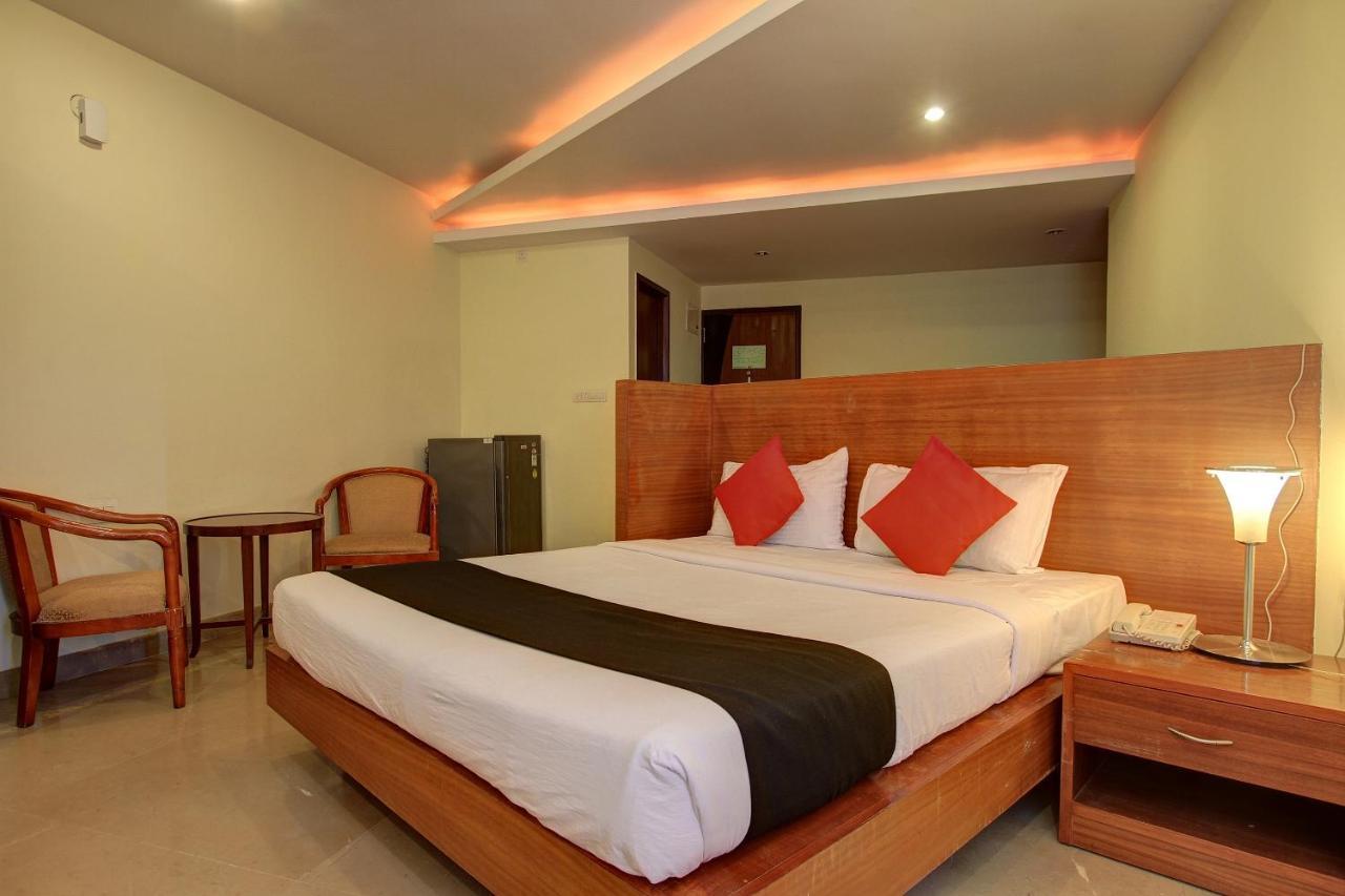 Capital O 80566 Hotel Mayank Bilāspur Exterior foto
